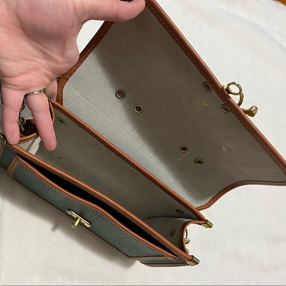 Dooney & Bourke vintage crossbody purse ivy green leather clutch - Picture 9 of 9